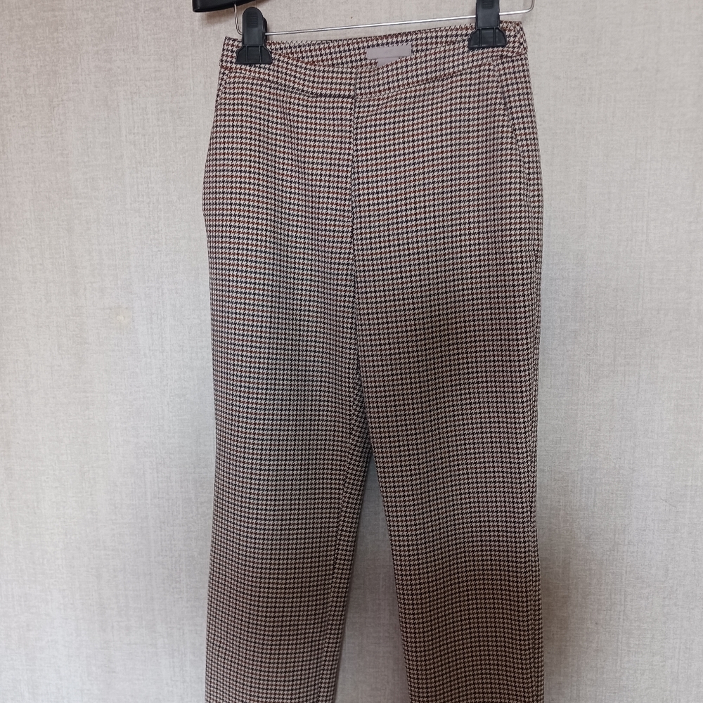 H&M Cropped Caprp Pants - Picture 1 of 4